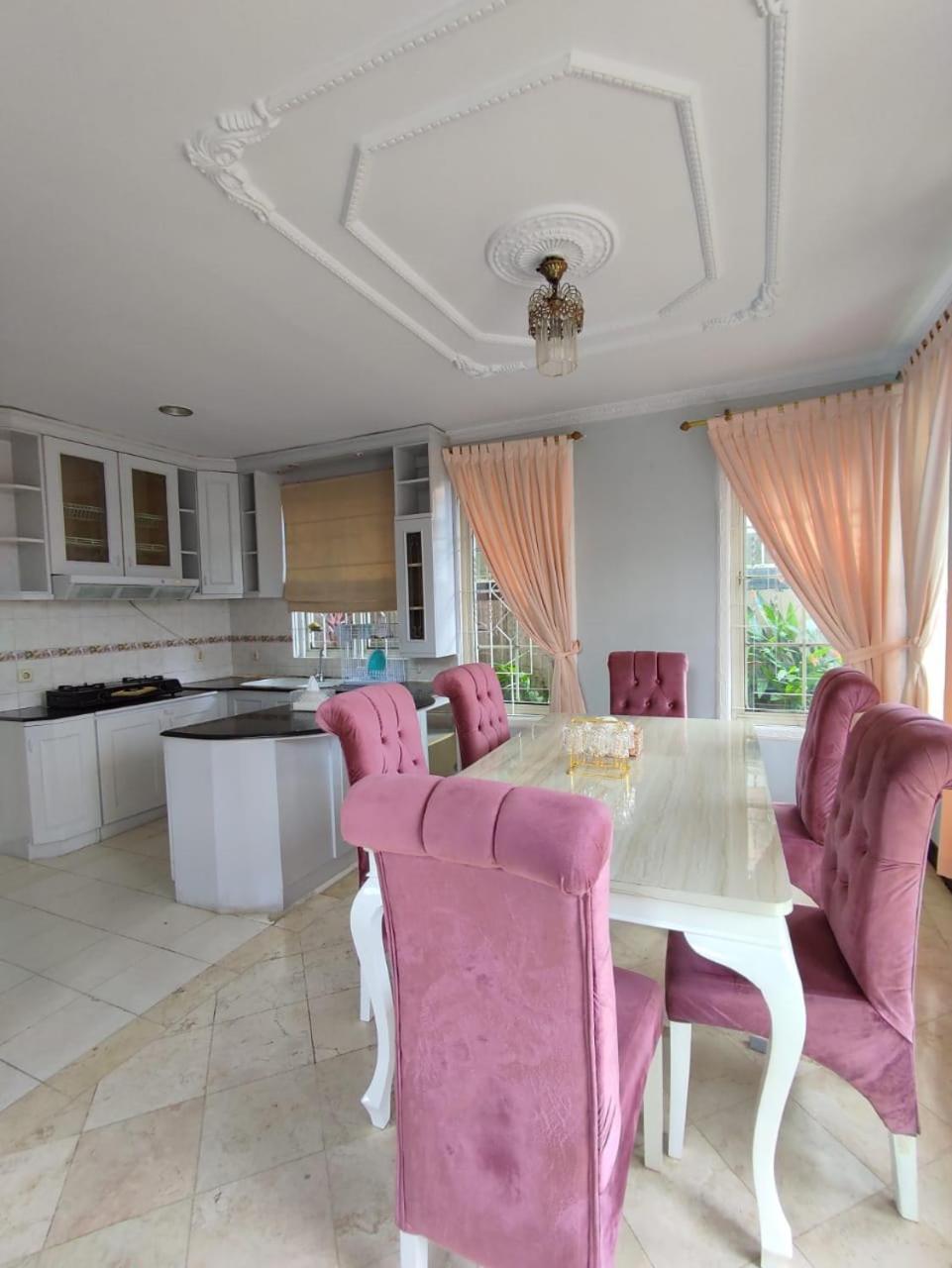 Vila Princess,Sentul 4Bedroom Dan Tenda Camping,Private Pool, Tenis Meja, Mini Billiard, Karaoke, Ayunan,Bbq, 08Satu3 80Satu6 4Satu5Satu โบกอร์ ภายนอก รูปภาพ