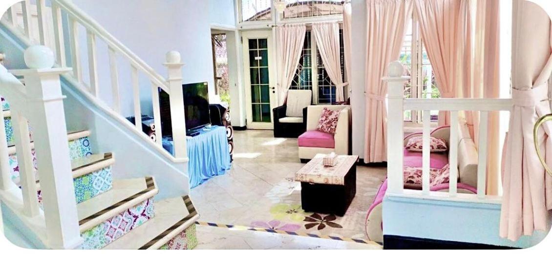 Vila Princess,Sentul 4Bedroom Dan Tenda Camping,Private Pool, Tenis Meja, Mini Billiard, Karaoke, Ayunan,Bbq, 08Satu3 80Satu6 4Satu5Satu โบกอร์ ภายนอก รูปภาพ