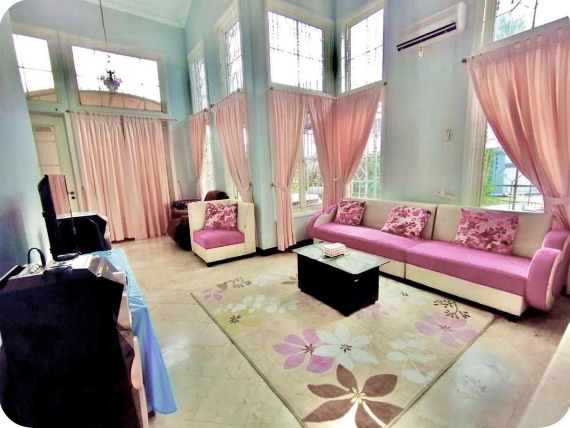 Vila Princess,Sentul 4Bedroom Dan Tenda Camping,Private Pool, Tenis Meja, Mini Billiard, Karaoke, Ayunan,Bbq, 08Satu3 80Satu6 4Satu5Satu โบกอร์ ภายนอก รูปภาพ